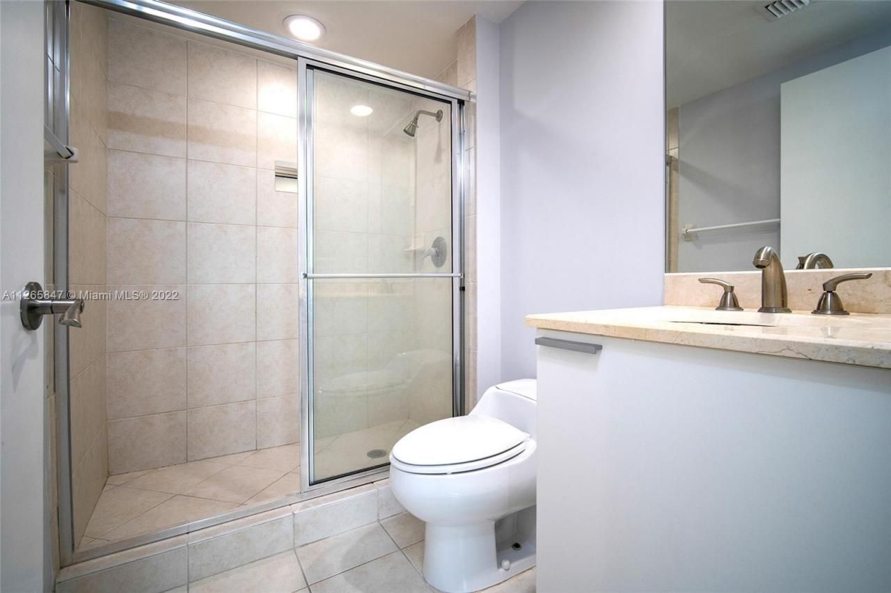 15051 Royal Oaks Ln, Unit 1203, North Miami, FL 33181 Photo