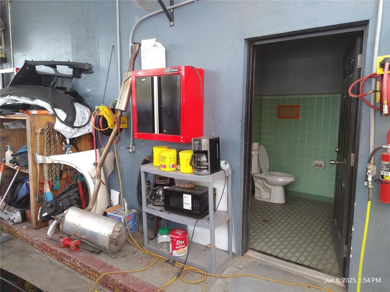 1301 W Waters Avenue, Tampa, FL 33604 Photo