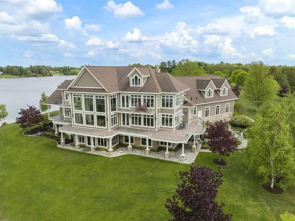 1439 Lindburgh Lane, Cheboygan, MI 49721