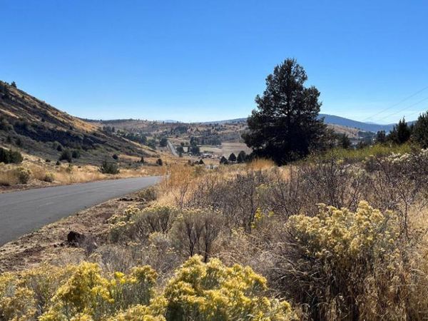 Lot 79 Peregrine Heights, Klamath Falls, OR 97601