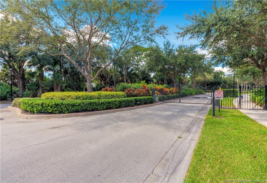 2778 SE Birmingham Drive, Unit 3107, Stuart, FL 34994 Photo