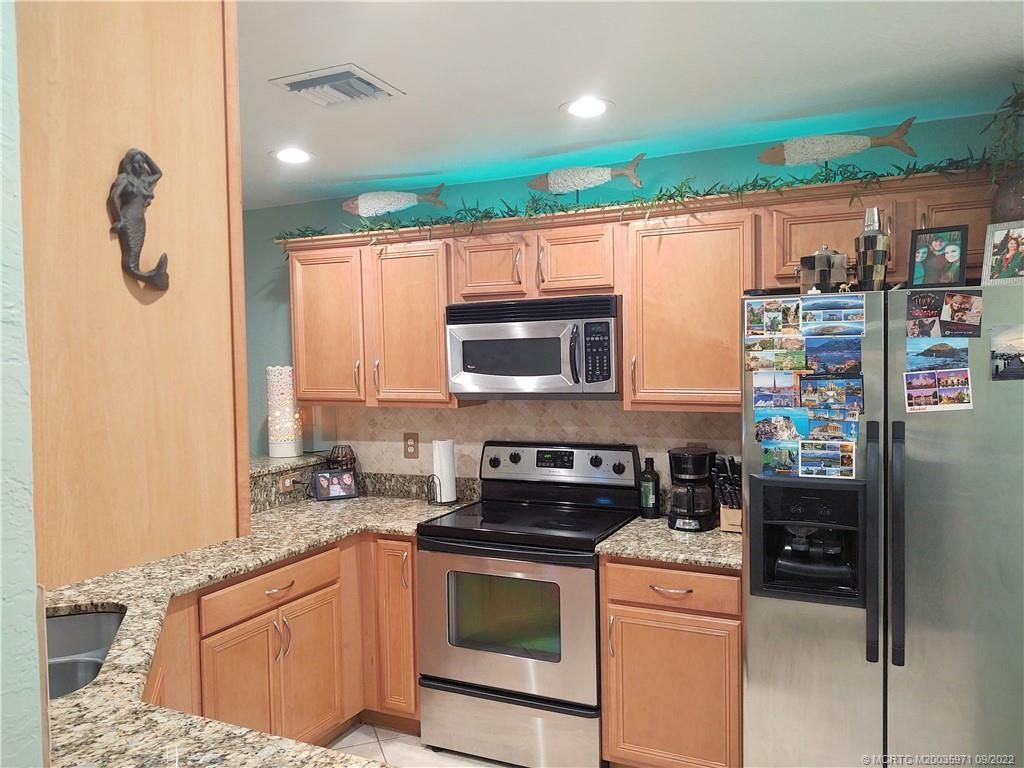 2778 SE Birmingham Drive, Unit 3107, Stuart, FL 34994 Photo