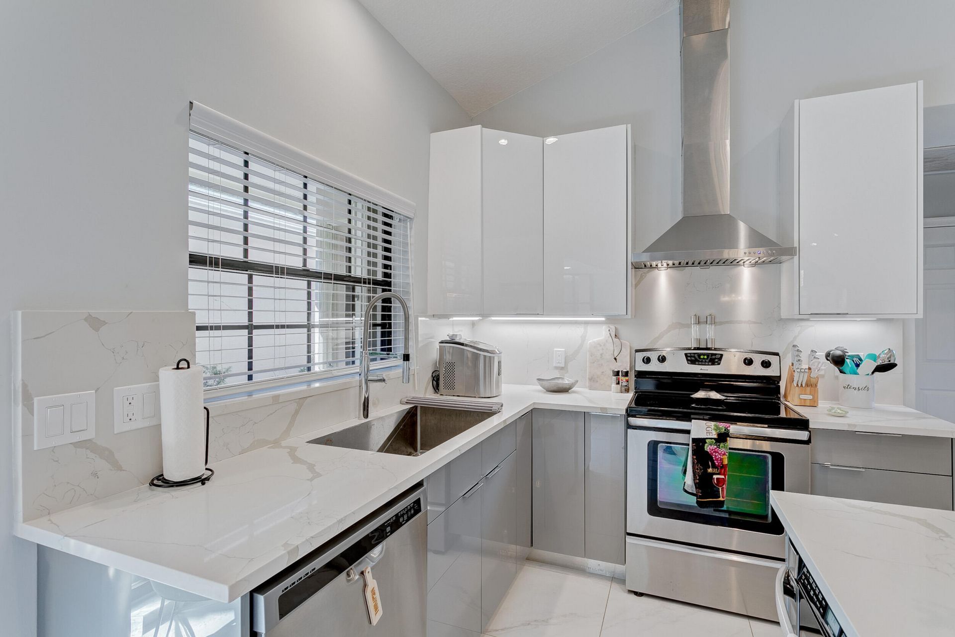 156 Coventry Place, Palm Beach Gardens, FL 33418 Photo