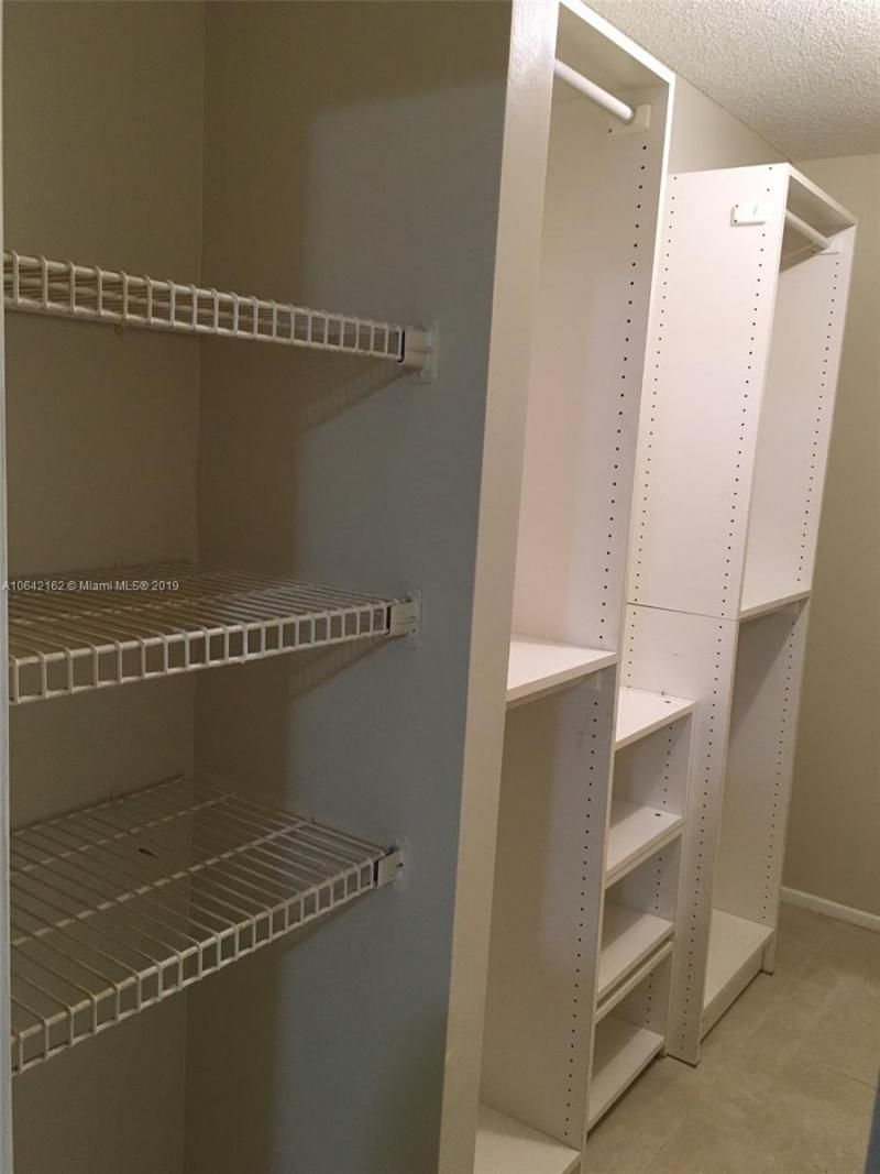 4170 Inverrary Dr, Unit 111, Lauderhill, FL 33319 Photo