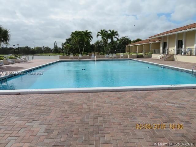 4170 Inverrary Dr, Unit 111, Lauderhill, FL 33319 Photo