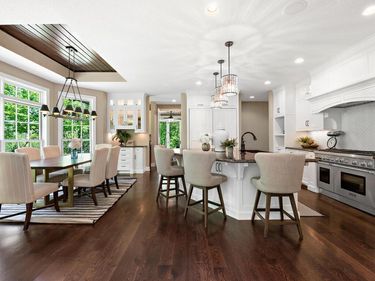 1516 Brightwood Drive, Wayzata, MN 55391