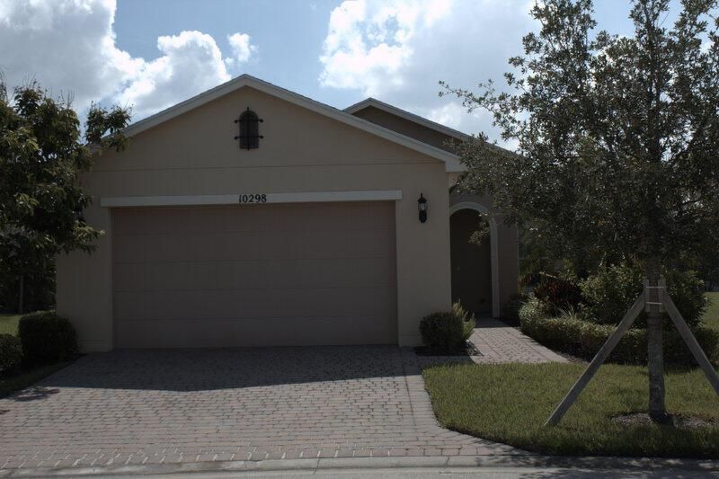 10298 SW Silverberry Court N, Port Saint Lucie, FL 34987 Photo