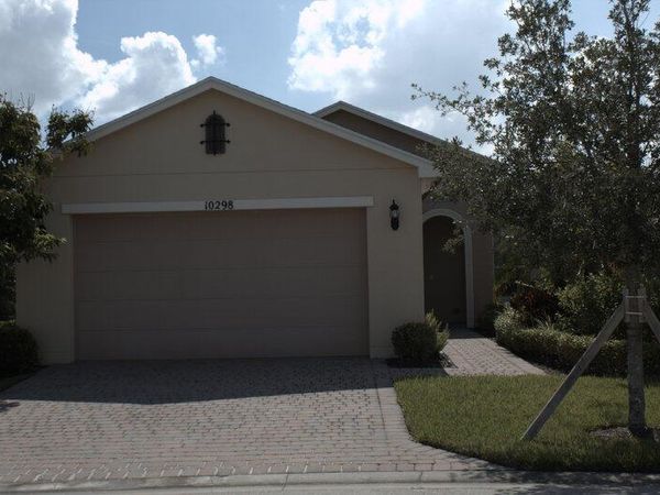 10298 SW Silverberry Court N, Port St. Lucie, FL 34987