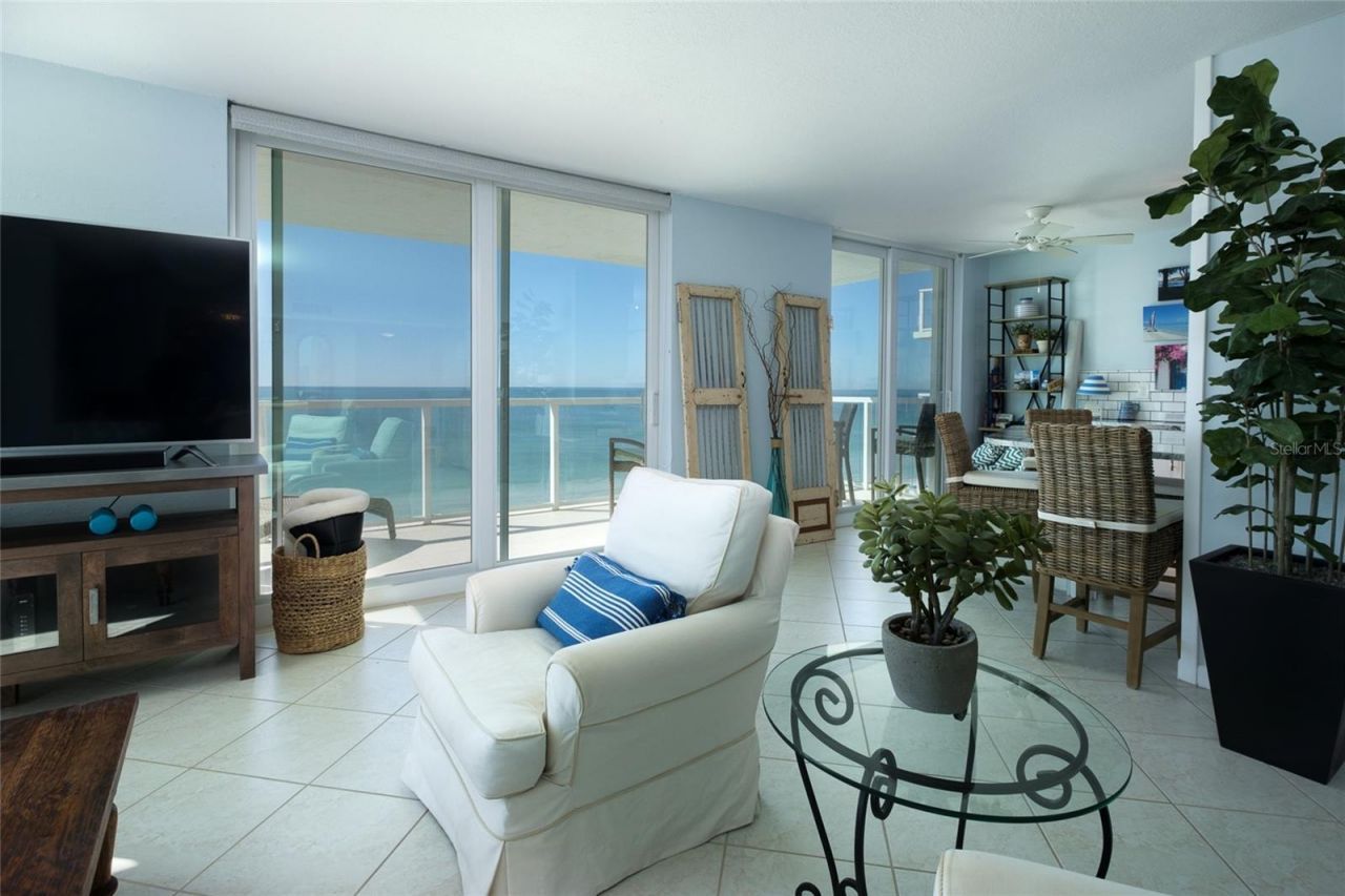 2425 Gulf Of Mexico Drive, Unit 7B, Longboat Key, FL 34228 Photo
