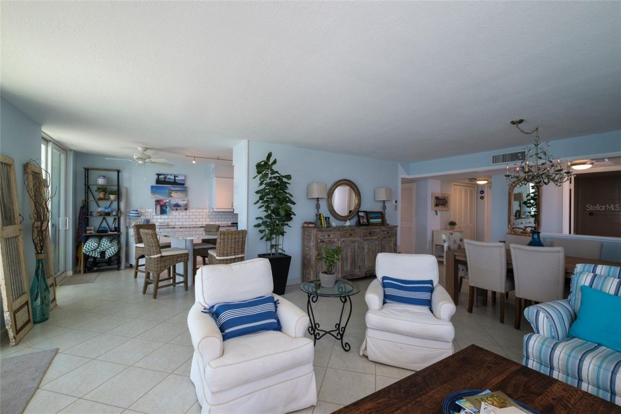 2425 Gulf Of Mexico Drive, Unit 7B, Longboat Key, FL 34228 Photo