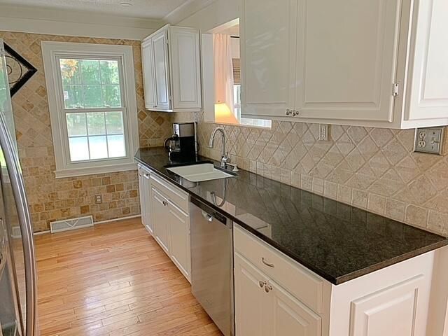 144 Carol Drive Photo 14