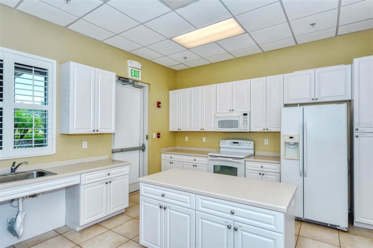 1498 Ernesto Drive, Sarasota, FL 34238 Photo