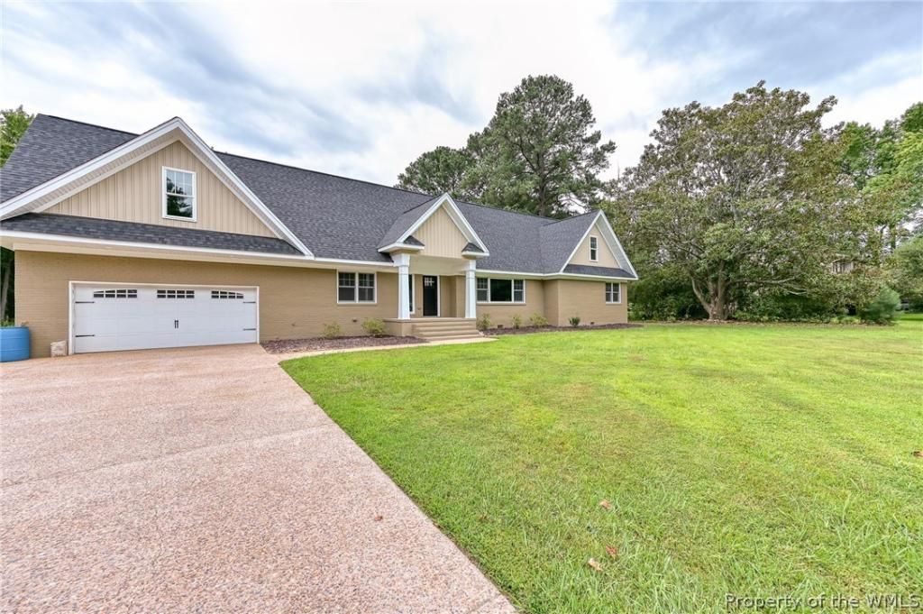 28 Pasture Road, Poquoson, VA 23662 Main Photo