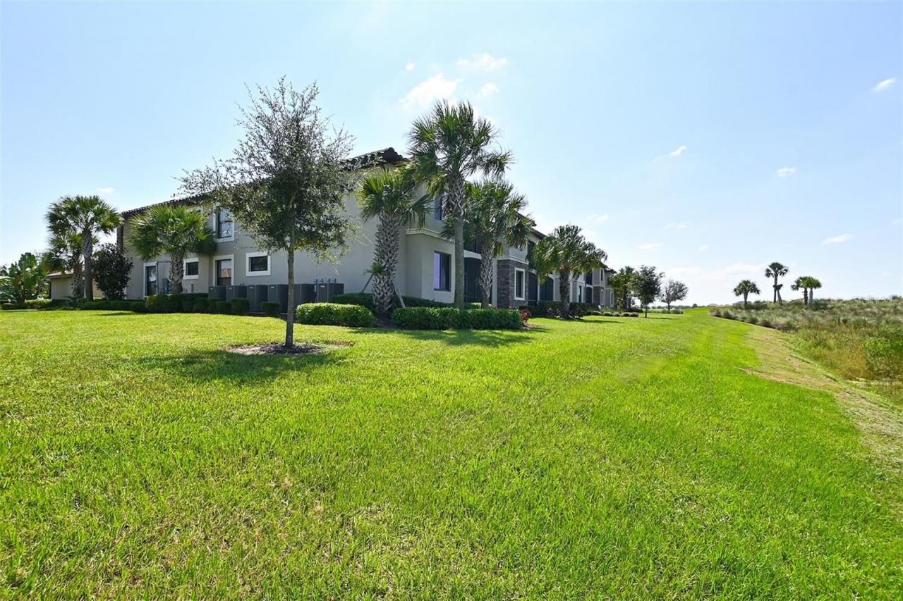 5567 Palmer Circle, Unit 104, Bradenton, FL 34211 Photo