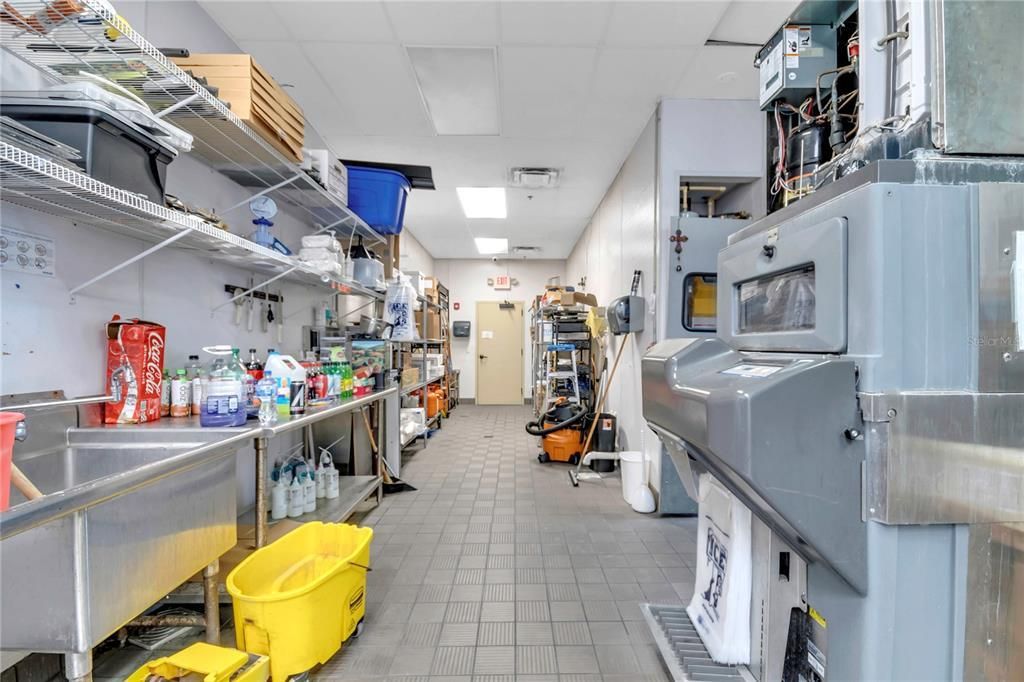 5600 Butler National Drive, Orlando, FL 32812 Photo