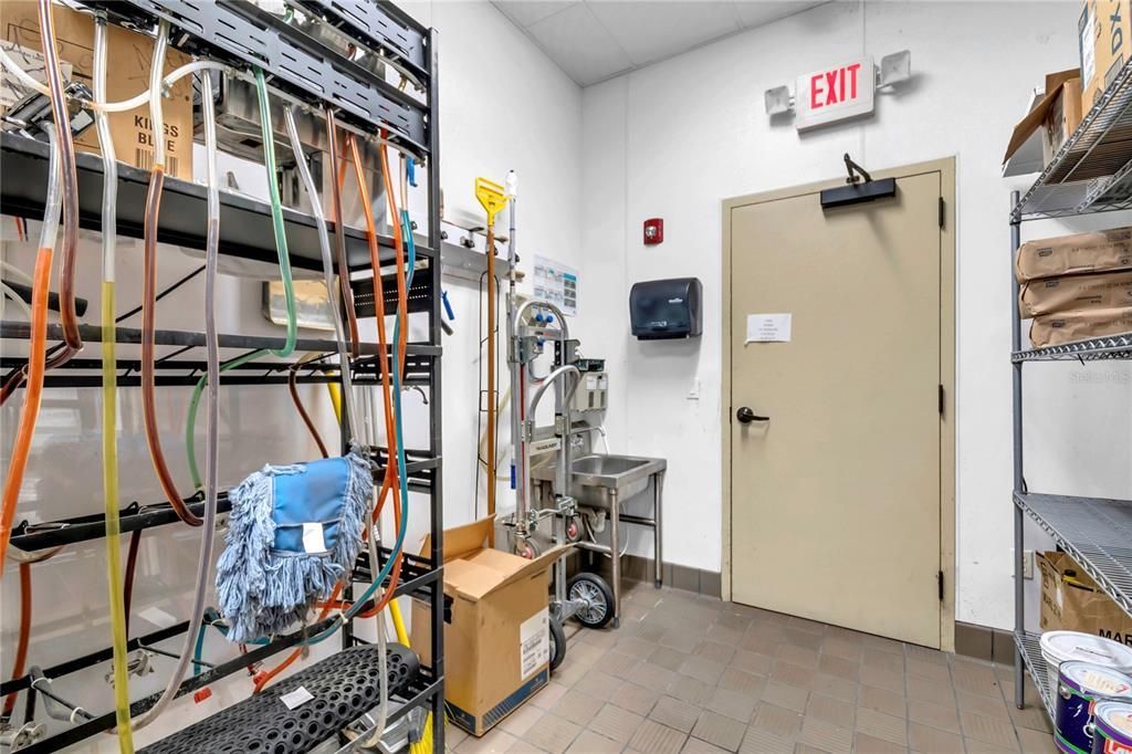 5600 Butler National Drive, Orlando, FL 32812 Photo