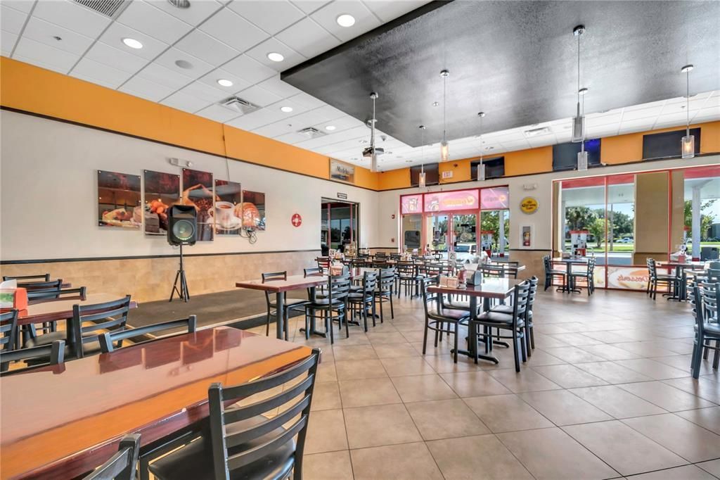 5600 Butler National Drive, Orlando, FL 32812 Photo