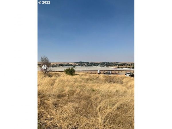 SW 30th, Pendleton, OR 97801