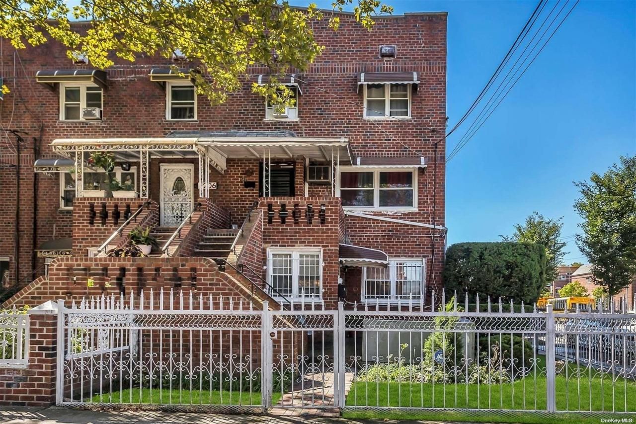 1204 E 84th Street, Brooklyn, NY 11236 Main Photo