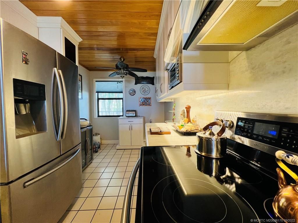 10044 S Ocean Drive, Unit 206, Jensen Beach, FL 34957 Photo