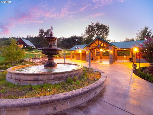 885 MELQUA RD, Roseburg, OR 97471