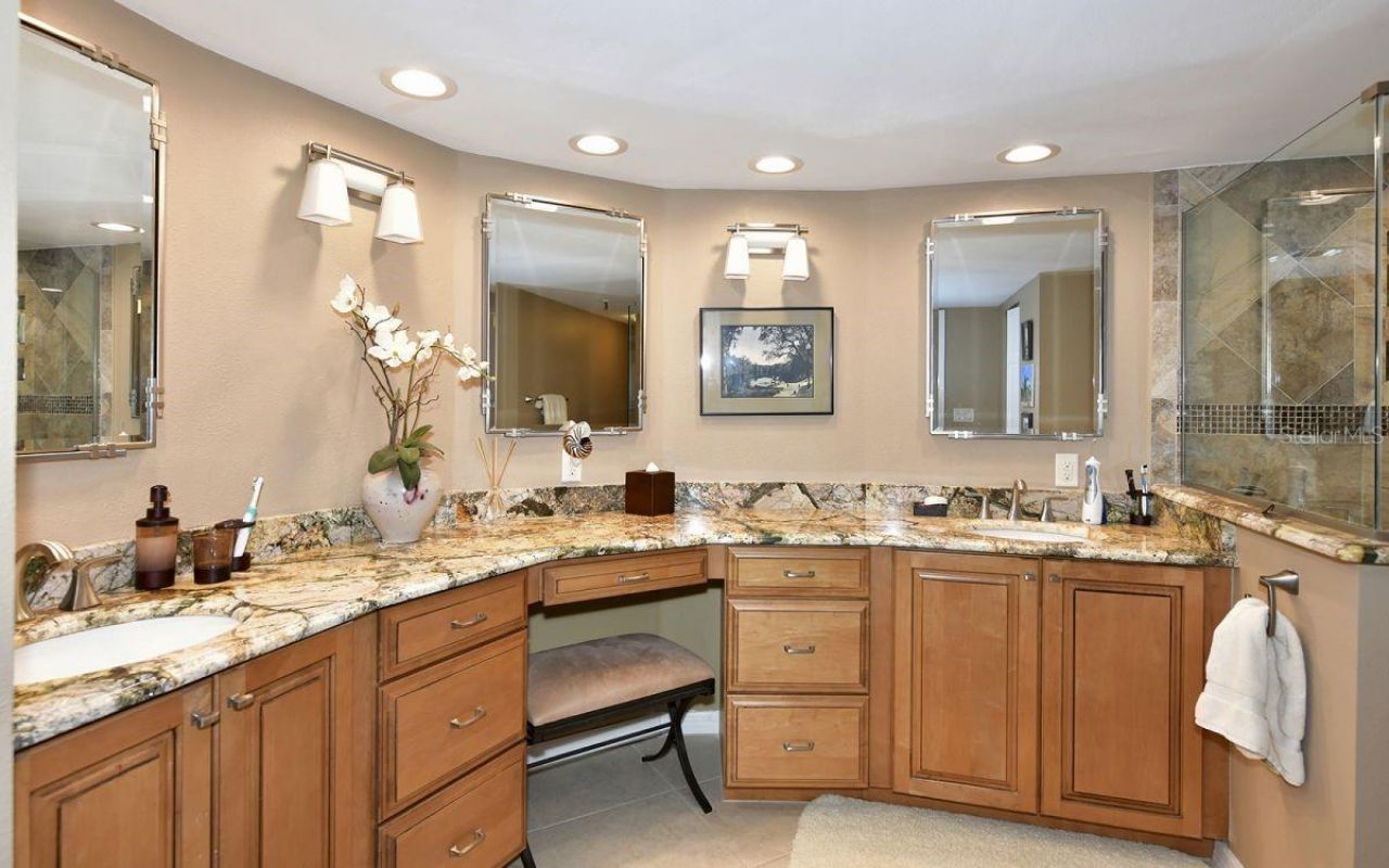 1485 Gulf Of Mexico Drive, Unit 109, Longboat Key, FL 34228 Photo