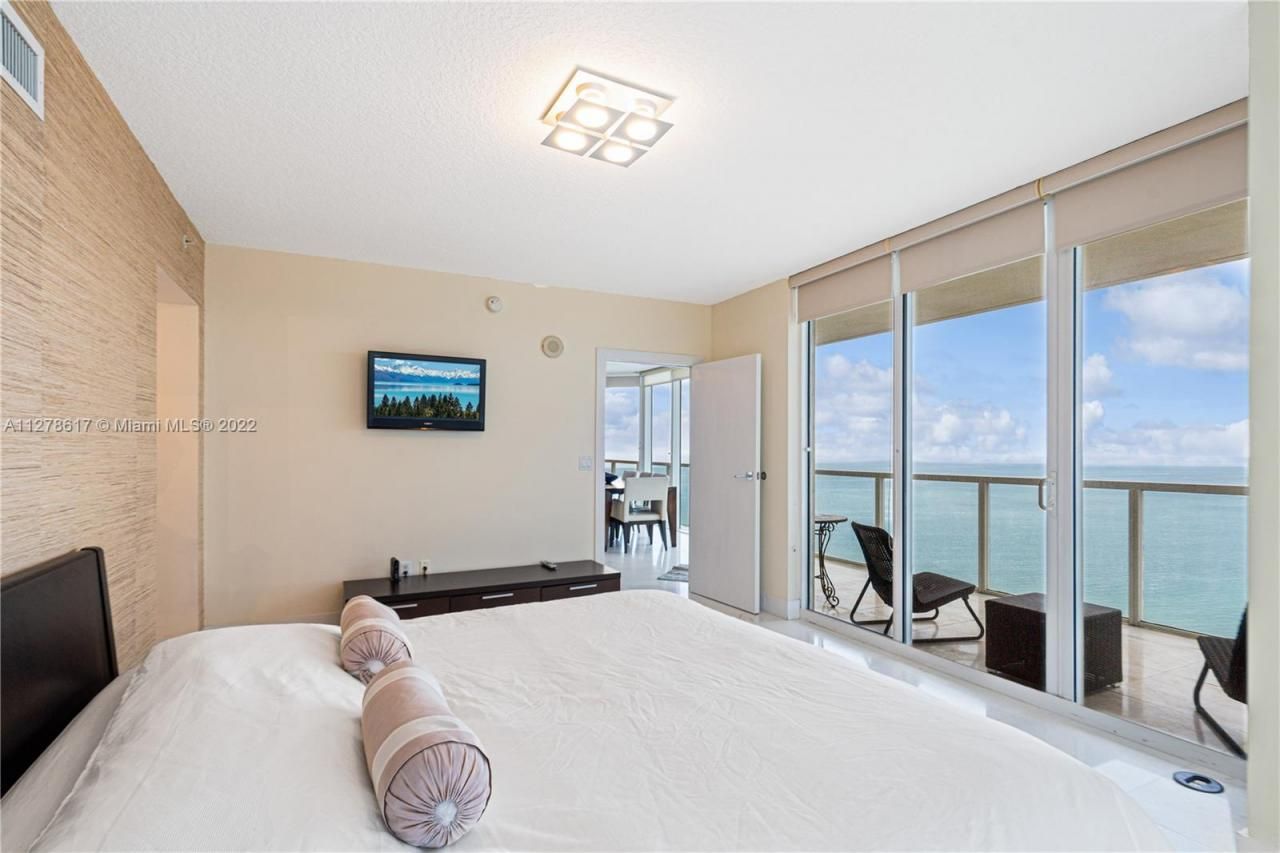 16699 Collins Ave, Unit 4108, Sunny Isles Beach, FL 33160 Photo