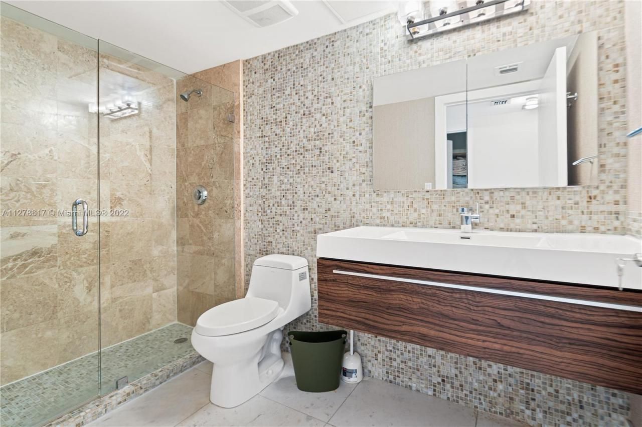 16699 Collins Ave, Unit 4108, Sunny Isles Beach, FL 33160 Photo