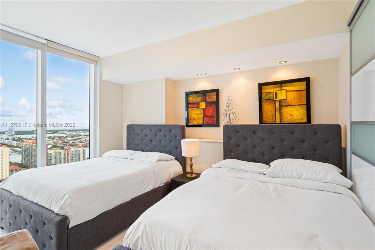 16699 Collins Ave, Unit 4108, Sunny Isles Beach, FL 33160 Photo