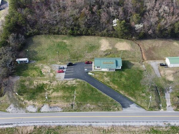 2625 Greenway Drive, Knoxville, TN 37918