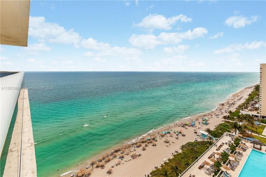 1830 S Ocean Dr, Unit 2102, Hallandale Beach, FL 33009 Photo