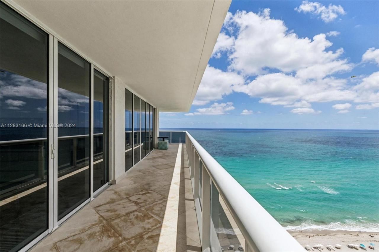 1830 S Ocean Dr, Unit 2102, Hallandale Beach, FL 33009 Photo