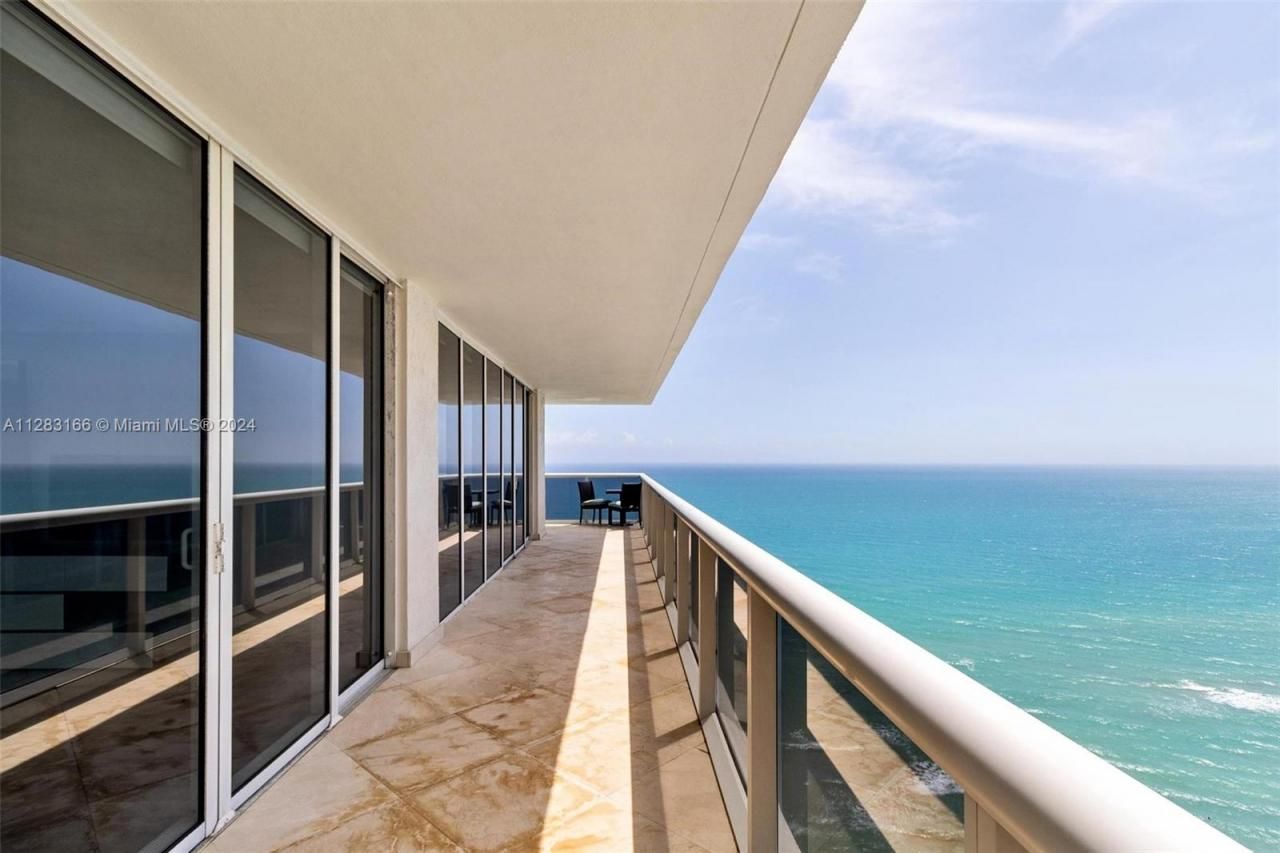 1830 S Ocean Dr, Unit 2102, Hallandale Beach, FL 33009 Photo
