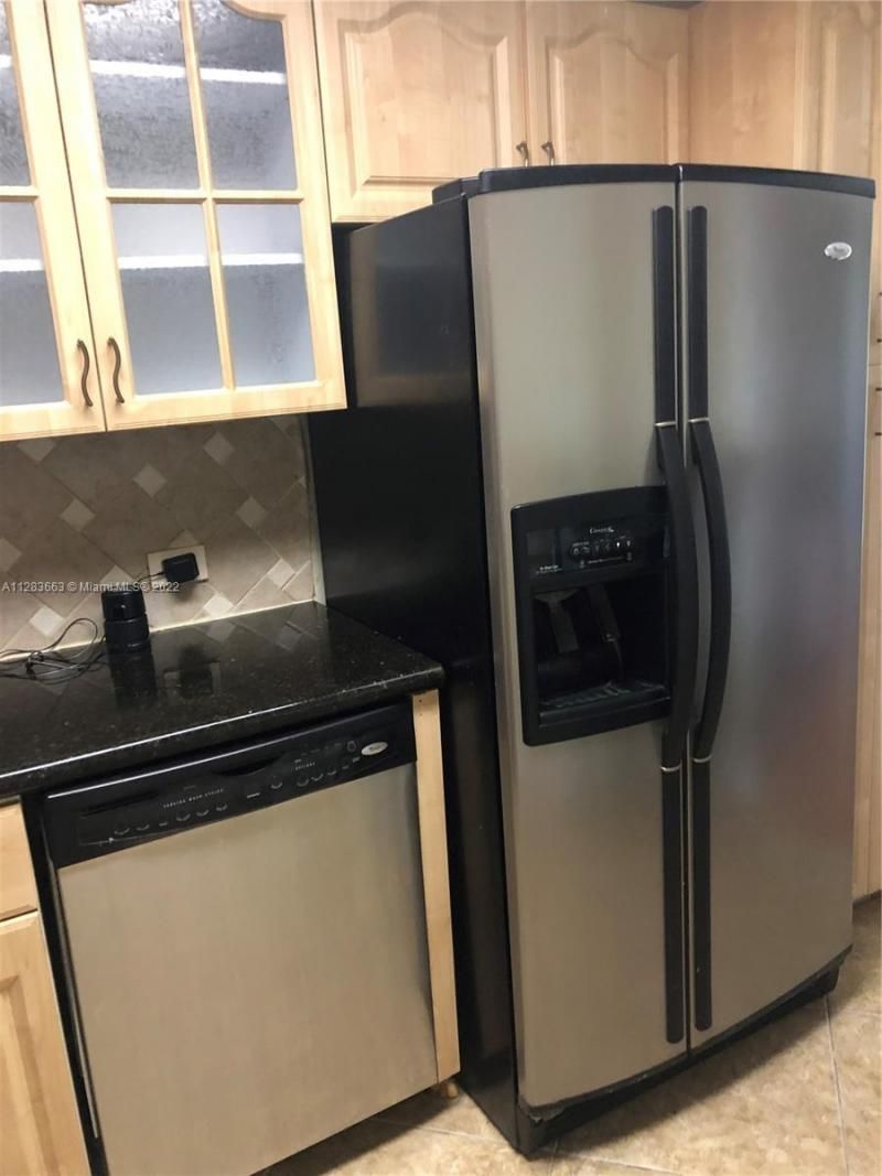 5005 Collins Ave, Unit 1202, Miami Beach, FL 33140 Photo