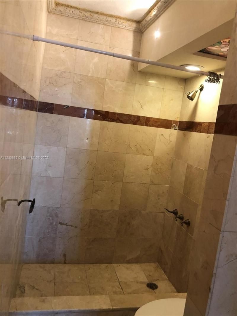 5005 Collins Ave, Unit 1202, Miami Beach, FL 33140 Photo