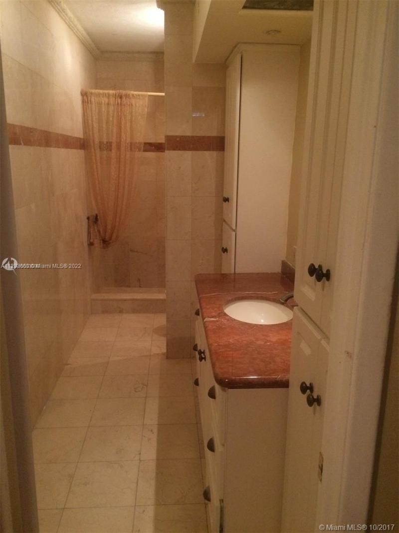 5005 Collins Ave, Unit 1202, Miami Beach, FL 33140 Photo