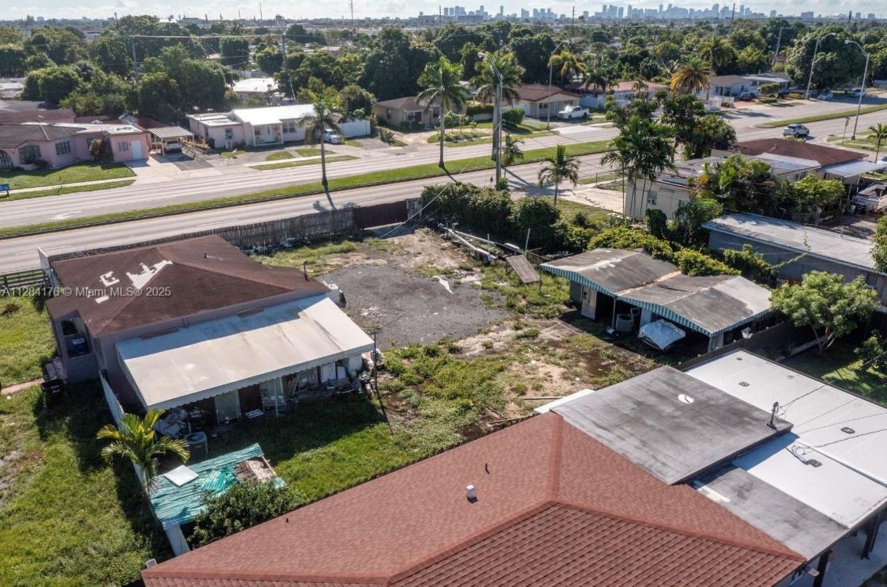 782 E 37th St, Hialeah, FL 33013 Photo