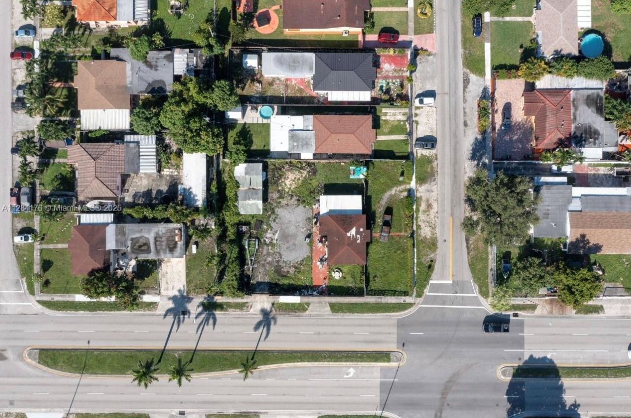 782 E 37th St, Hialeah, FL 33013 Photo