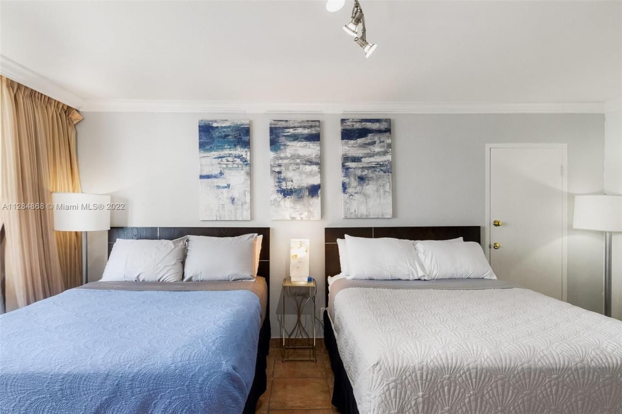 19201 Collins Ave, Unit 641, Sunny Isles Beach, FL 33160 Photo