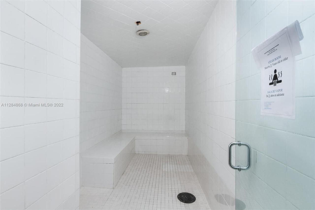 19201 Collins Ave, Unit 641, Sunny Isles Beach, FL 33160 Photo