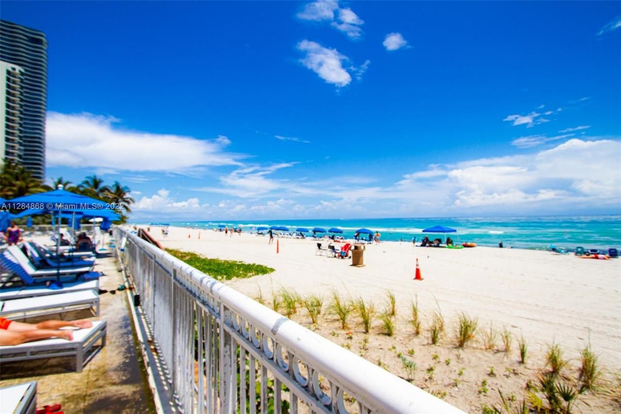 19201 Collins Ave, Unit 641, Sunny Isles Beach, FL 33160 Photo