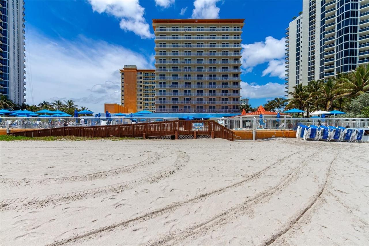 19201 Collins Ave, Unit 641, Sunny Isles Beach, FL 33160 Photo