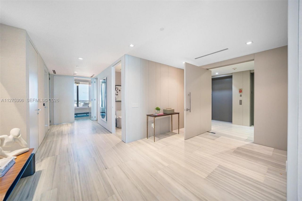 18975 E Collins Ave, Unit 3802, Sunny Isles Beach, FL 33160 Photo