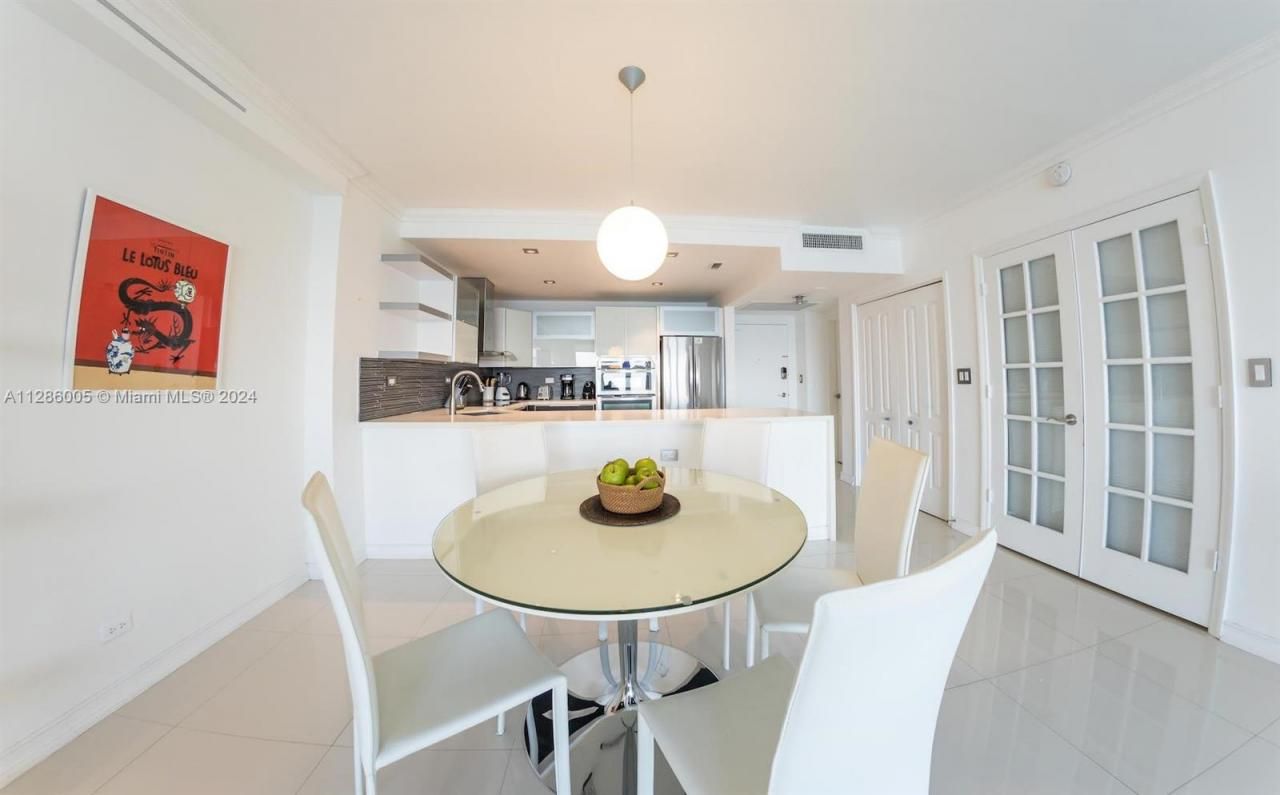 5601 Collins Ave, Unit 1206, Miami Beach, FL 33140 Photo