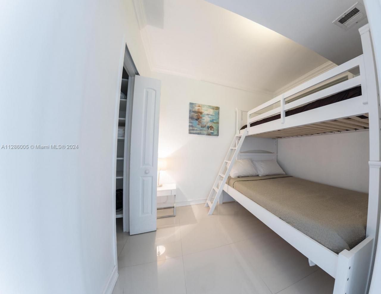 5601 Collins Ave, Unit 1206, Miami Beach, FL 33140 Photo