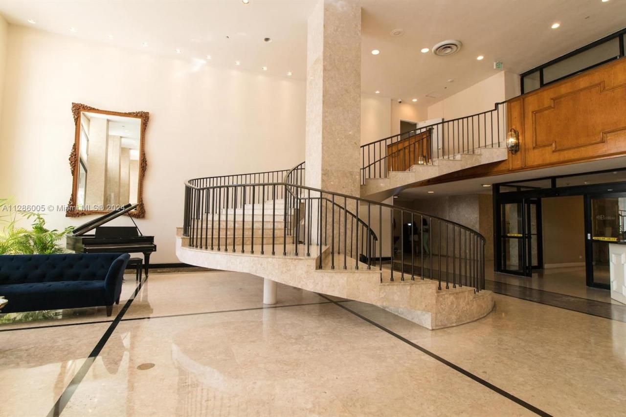 5601 Collins Ave, Unit 1206, Miami Beach, FL 33140 Photo