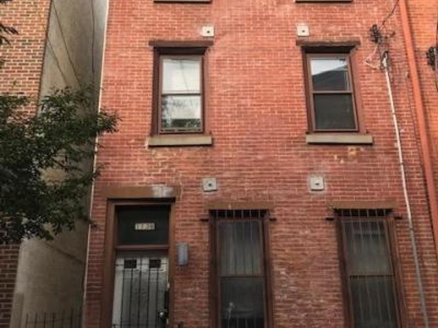 1136 N 4th Street, Philadelphia, PA 19123 Main Photo