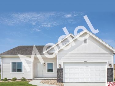 17068 Mary Street, Omaha, NE 68116