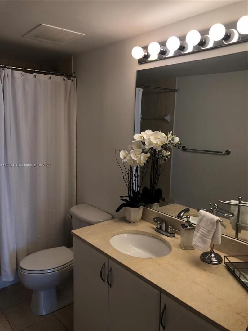 1750 N Bayshore Dr., Unit 5215, Miami, FL 33132 Photo