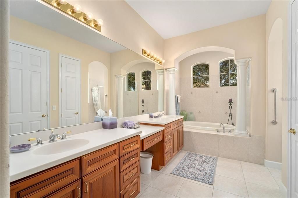 1023 Rainbow Court, Bradenton, FL 34212 Photo